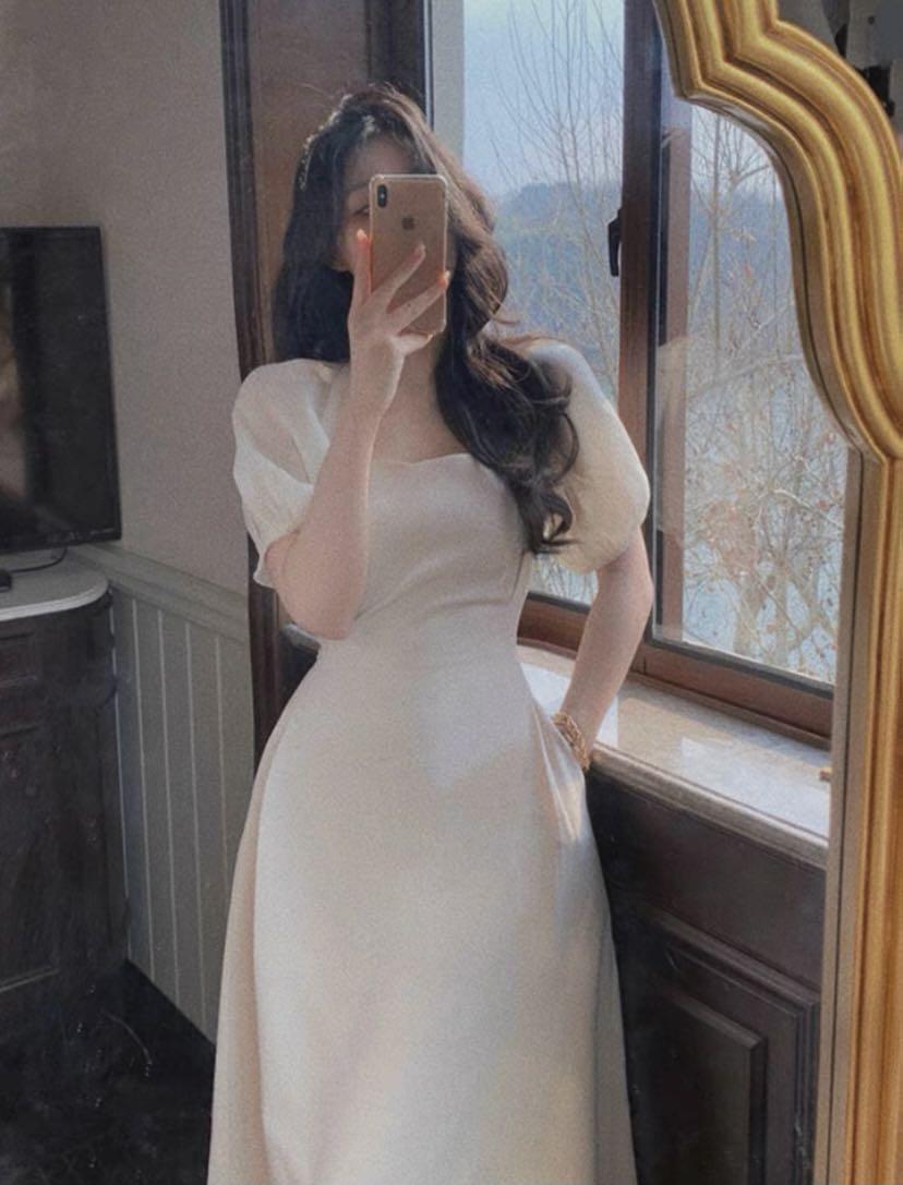 Elegant halter neck dresses online