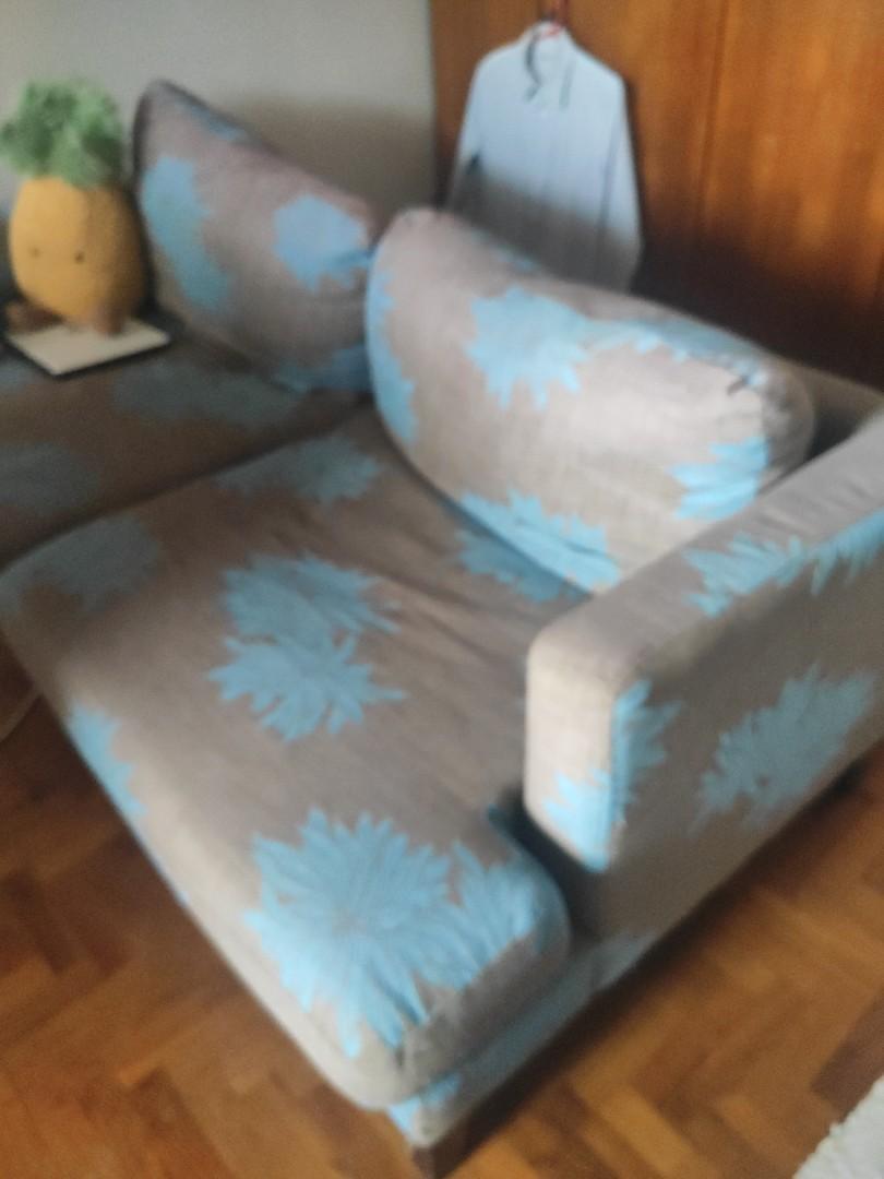 Free sofa pickup today, Furniture & Home Living, Furniture, Sofas on