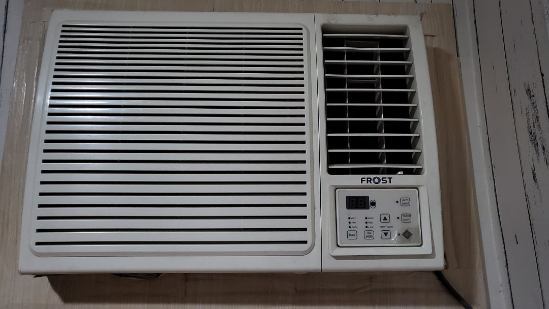 FROST 2.0HP WINDOW AIRCON w/remote, TV & Home Appliances, Air