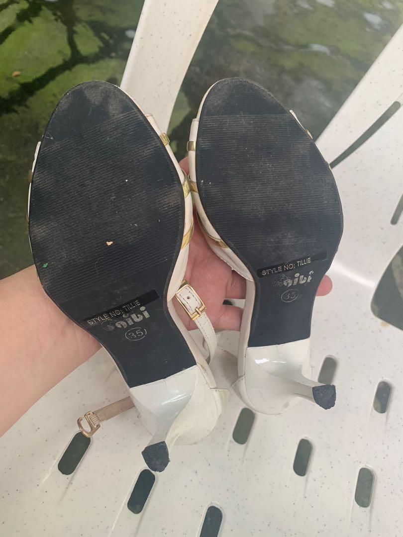Gibi shoes (Category: Heels) located in Manila. Submitted by khring (Listing ID 1168728049, Image 3). Description: Maayos pa madumilang sa picture Twice kang nagamit sa pageant Maliit na sa may ari.