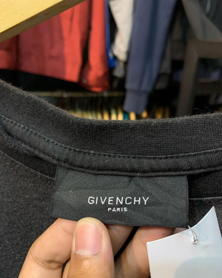 Givenchy TS made in Portugal, Fesyen Pria, Pakaian , Atasan di Carousell