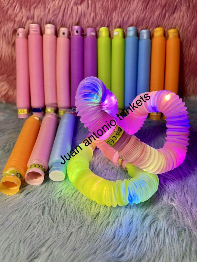 Glow in the Dark Light Up Pop Pipes, Hobbies & Toys, Stationary & Craft