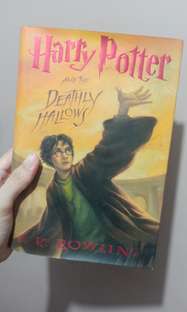 Harry Potter and the Deathly Hallows hardbound, Hobbies & Toys, Books ...