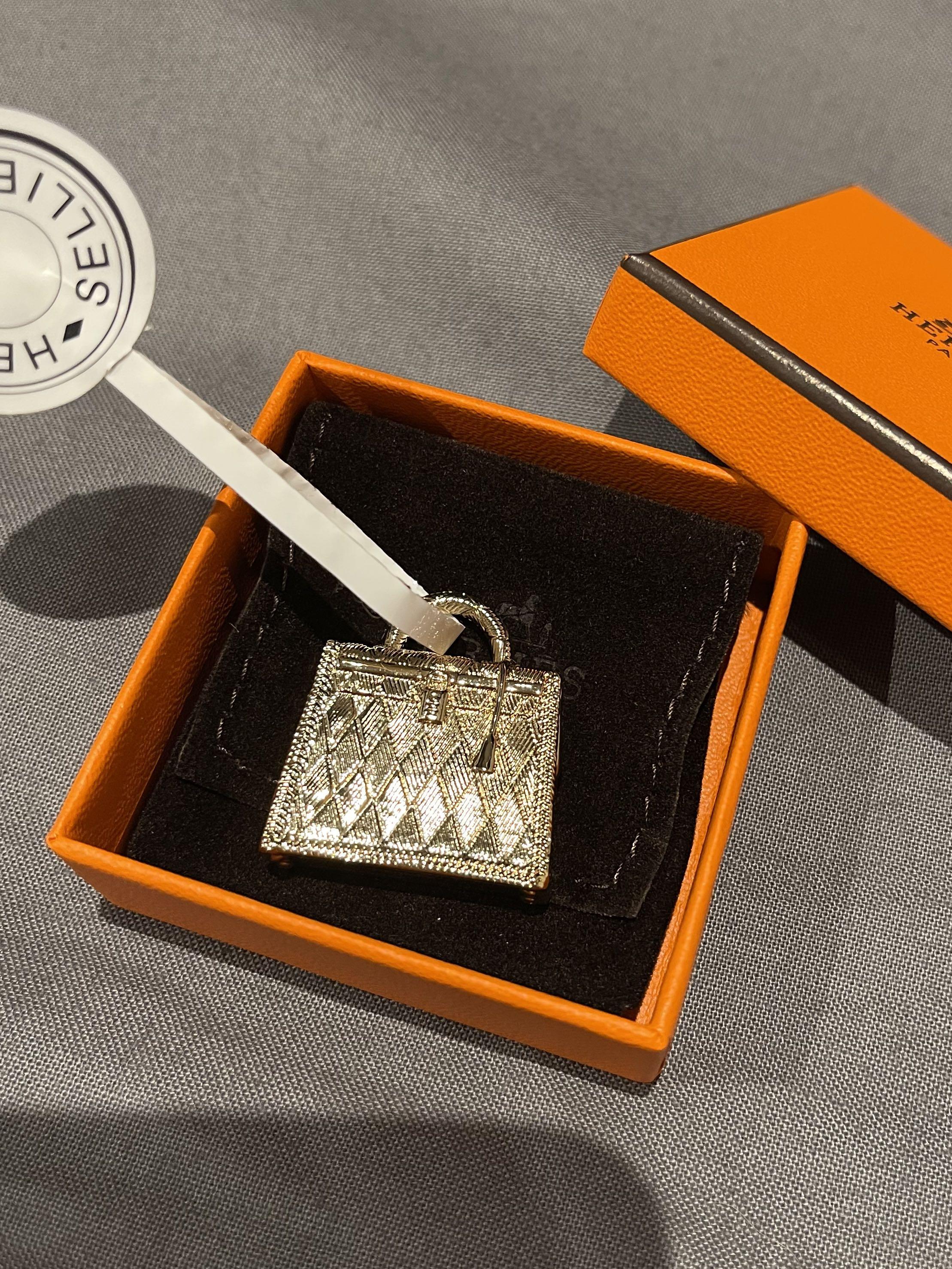 HERMES Curiosite necklace pendant key