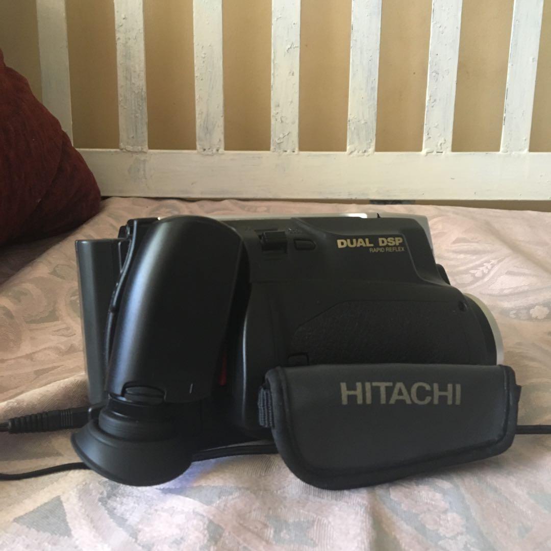 Hitachi Ultravision Hi8 Video Camcorder (retro), Photography, Cameras