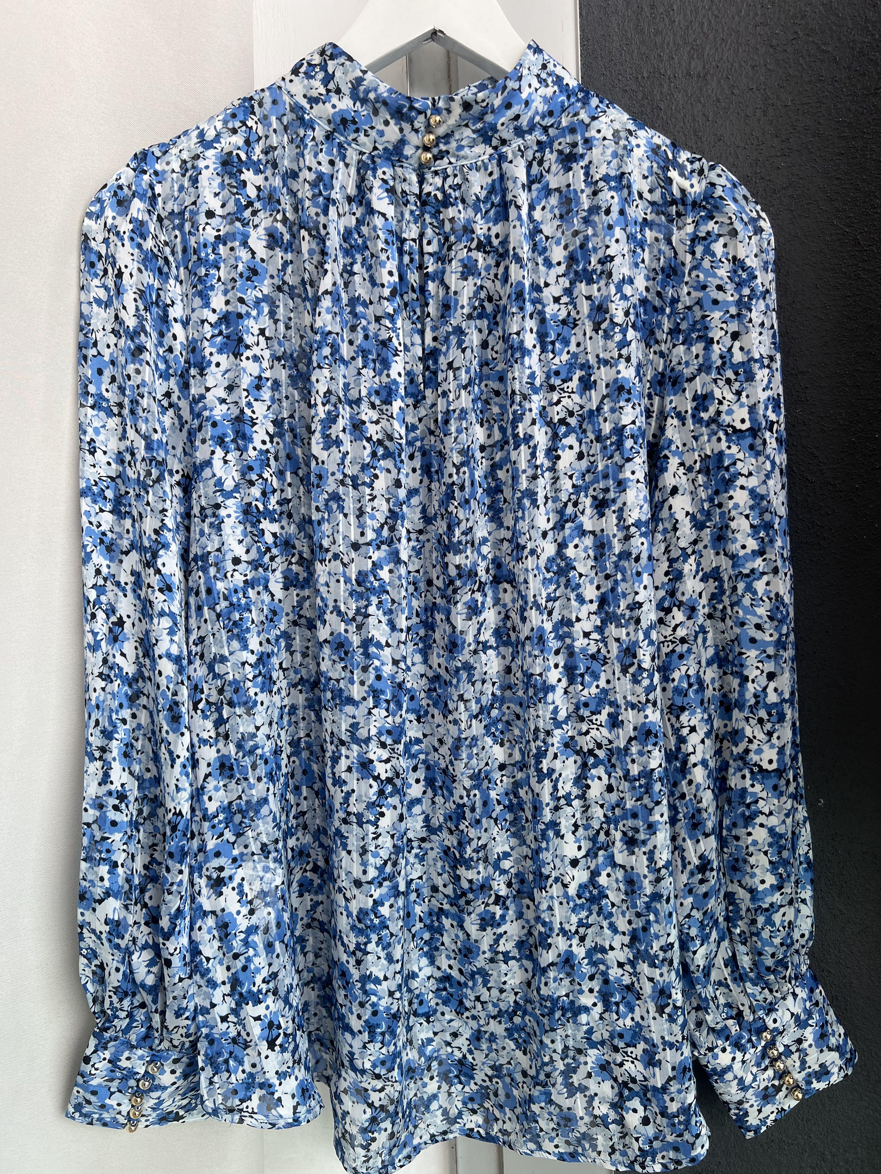 H & deals m blouse