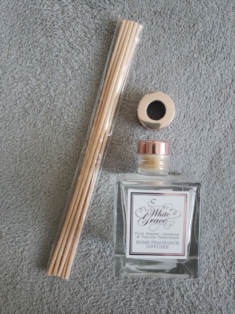Home Fragrance Diffuser White Grace by Tesco, 傢俬＆家居, 家居香薰 Carousell