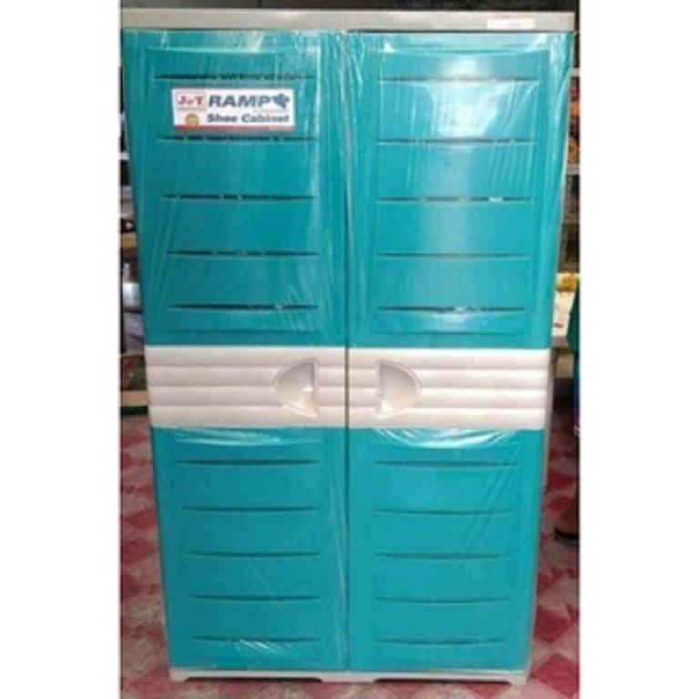 Ramp shop shoe cabinet