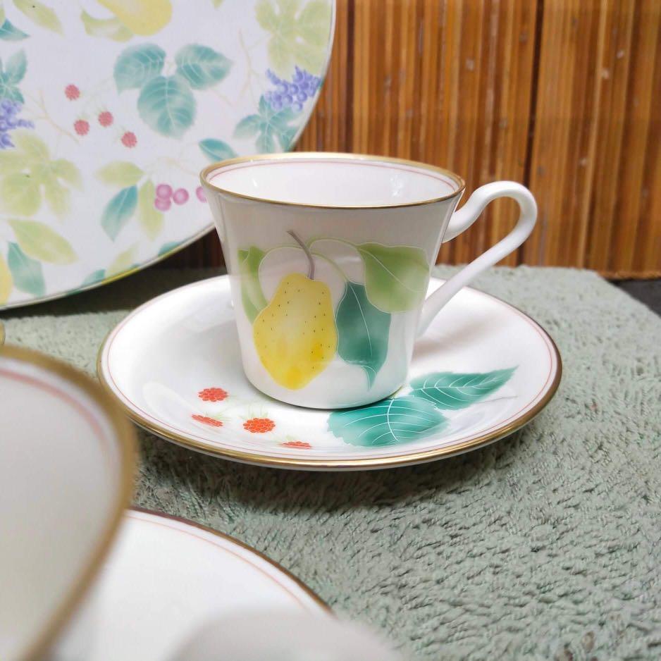 5 Koransha Cup and Saucer Sets (Category: Coffee & Tea Tableware) located in Malolos. Submitted by jestrelita (Listing ID 1168792591, Image 3). Description: 5 Koransha Cup and Saucer Sets - 5 cups and 5 saucers in pretty box - fruit design - very good condition .