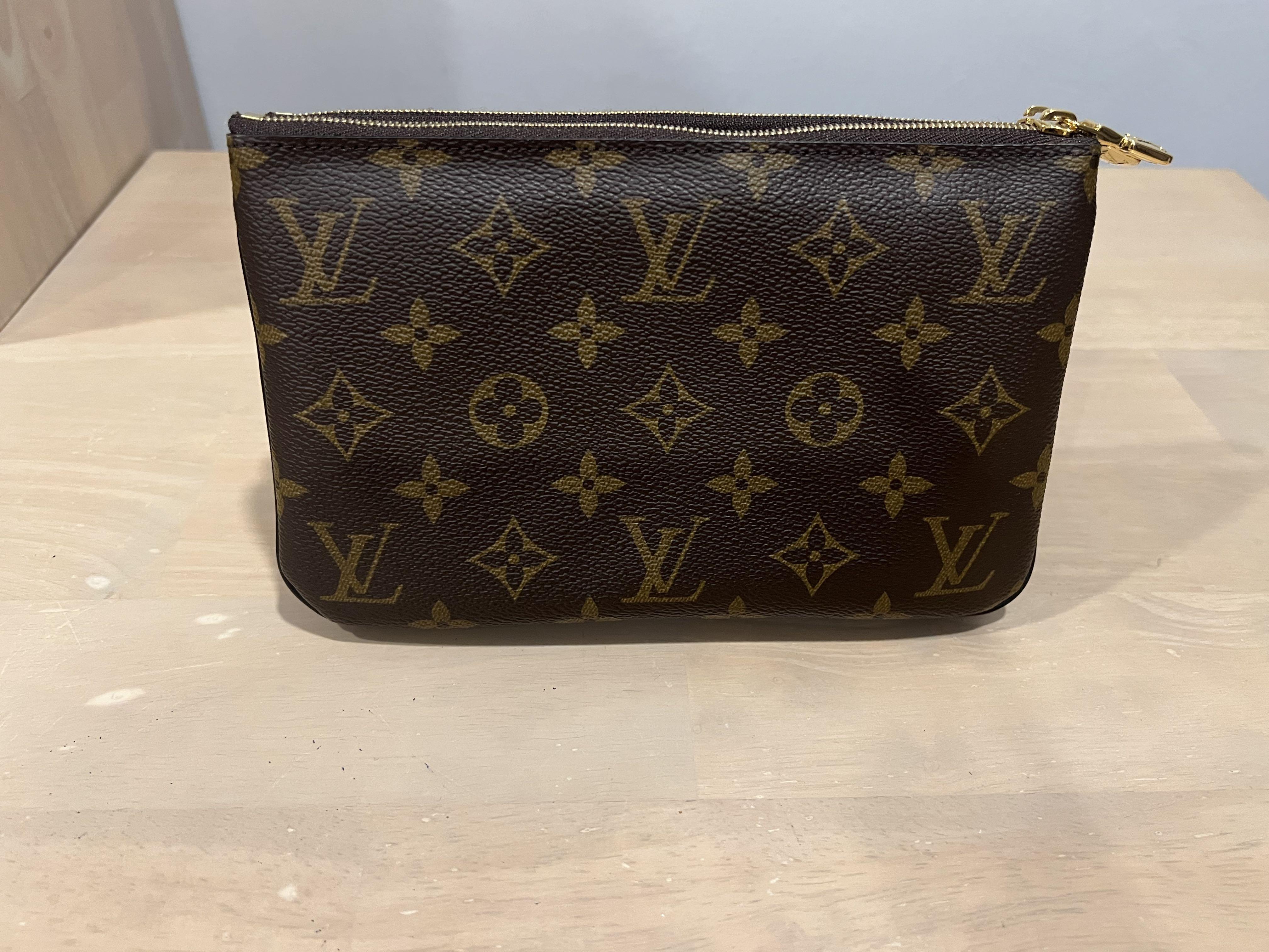 Vintage Louis Vuitton Purse Black Epi Leather 2 Zip Pochette