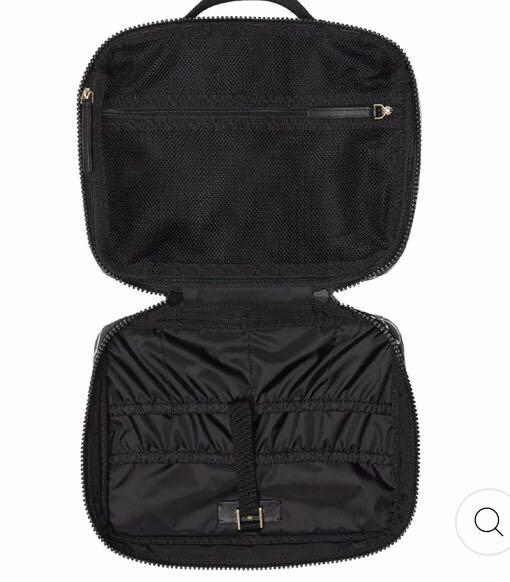 Free shipping Original Kate Spade Jae Elegant Bow Travel Cosmetic Organizer  Bag Case FREE SHIPPING, Women's Fashion, Bags & Wallets, Purses & Pouches  on Carousell