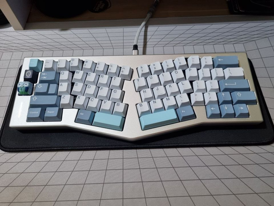 【期間限定！最安値挑戦】 OwLab Spring 自作キーボード アリス配列 Alice Silver キーボード