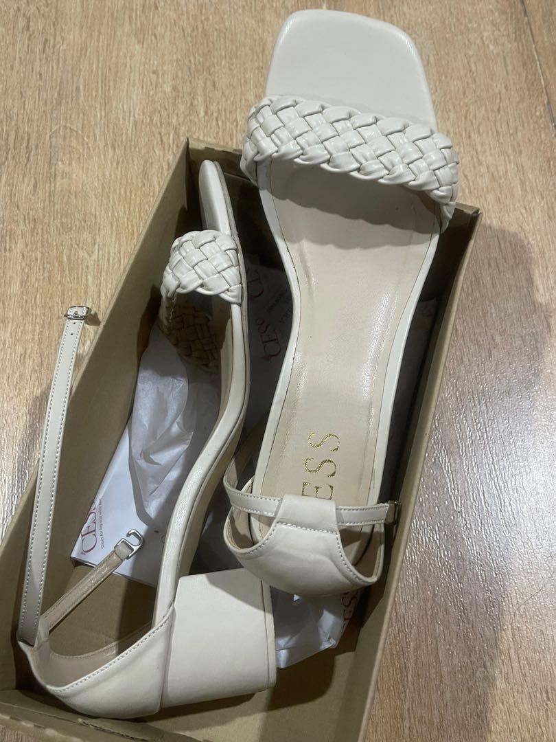 Sandals for store plus size feet