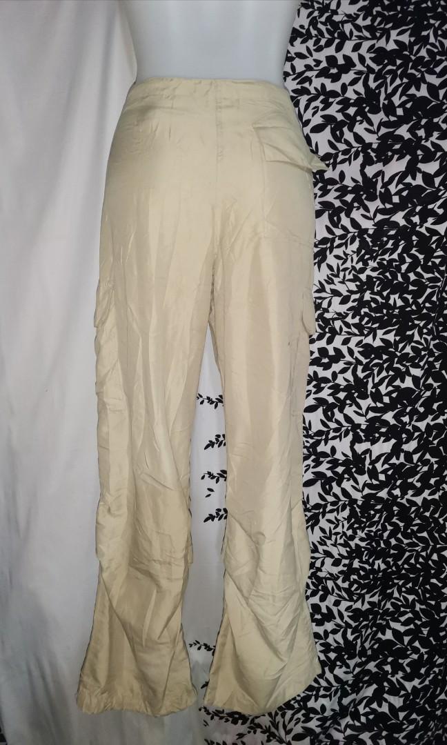 Preloved NO BOUNDARIES Cargo Pants 