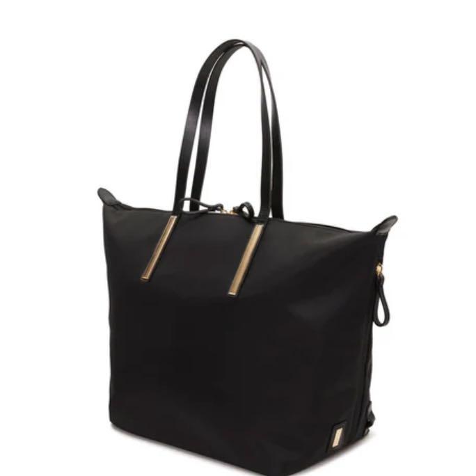 Caraa on sale studio tote