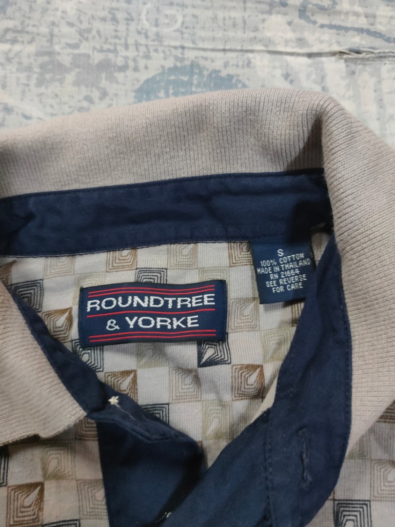 ROUNDTREE & YORKE POLO SHIRT size S, Men's Fashion, Tops ...