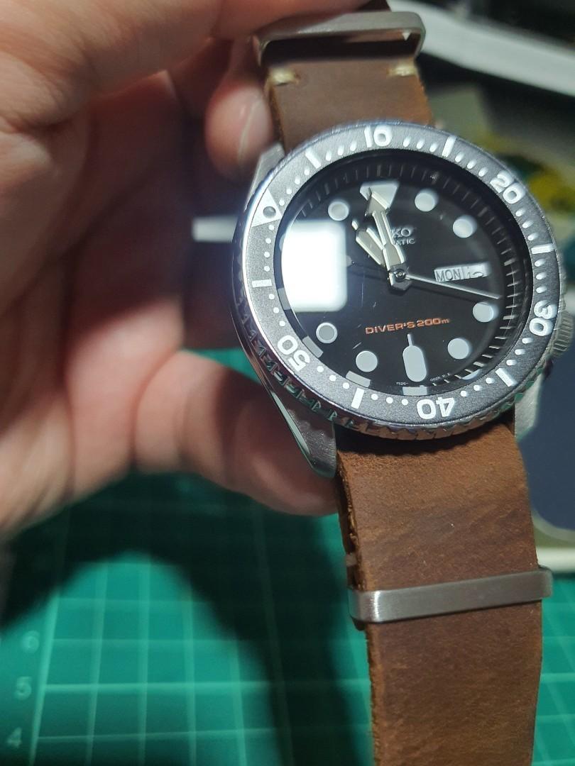 Seiko SKX007 - 7S26 Movement with Arabic date (Negotiable), Men's Fashion,  Watches & Accessories, Watches on Carousell