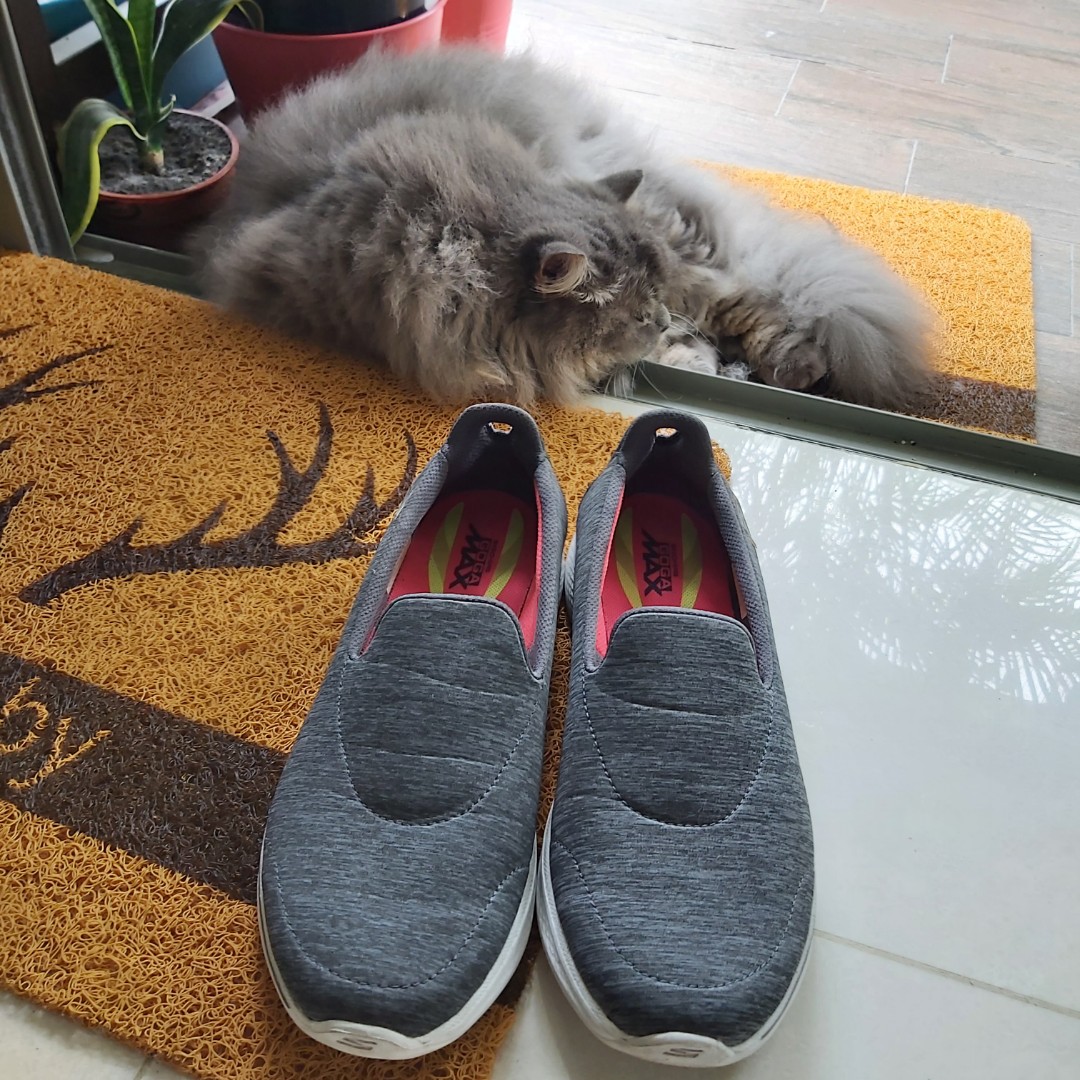 Goga max shoes price new arrivals