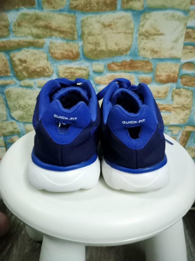 Skechers outlet size 6.5