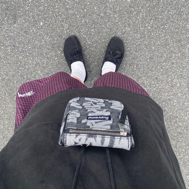 Supreme SS22 Fat Tip Jacquard Denim Neck Pouch (3Colors), 男裝, 袋