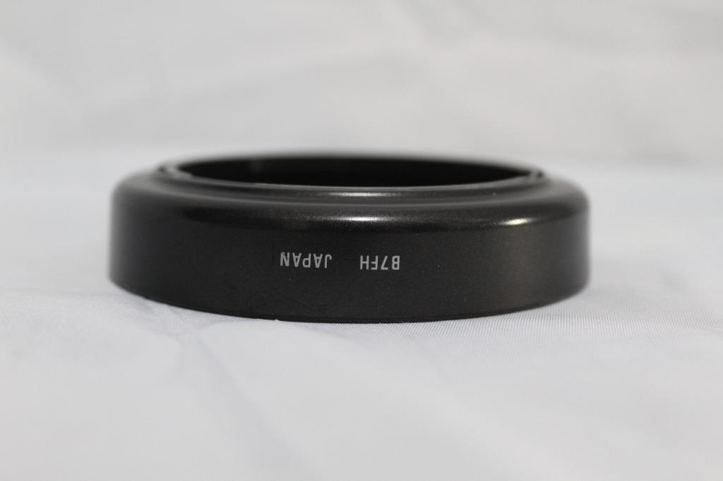 Tamron 87mm Lens hood Black (Category: Lens & Kits) located in Manila. Submitted by heymayks (Listing ID 234779901, Image 2). Description: Tamrom 87mm Lens hood .