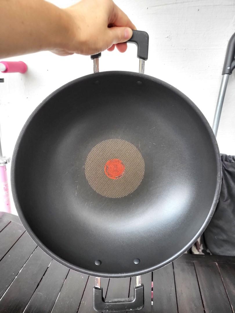 Tefal non stick wok, Furniture & Home Living, Kitchenware & Tableware