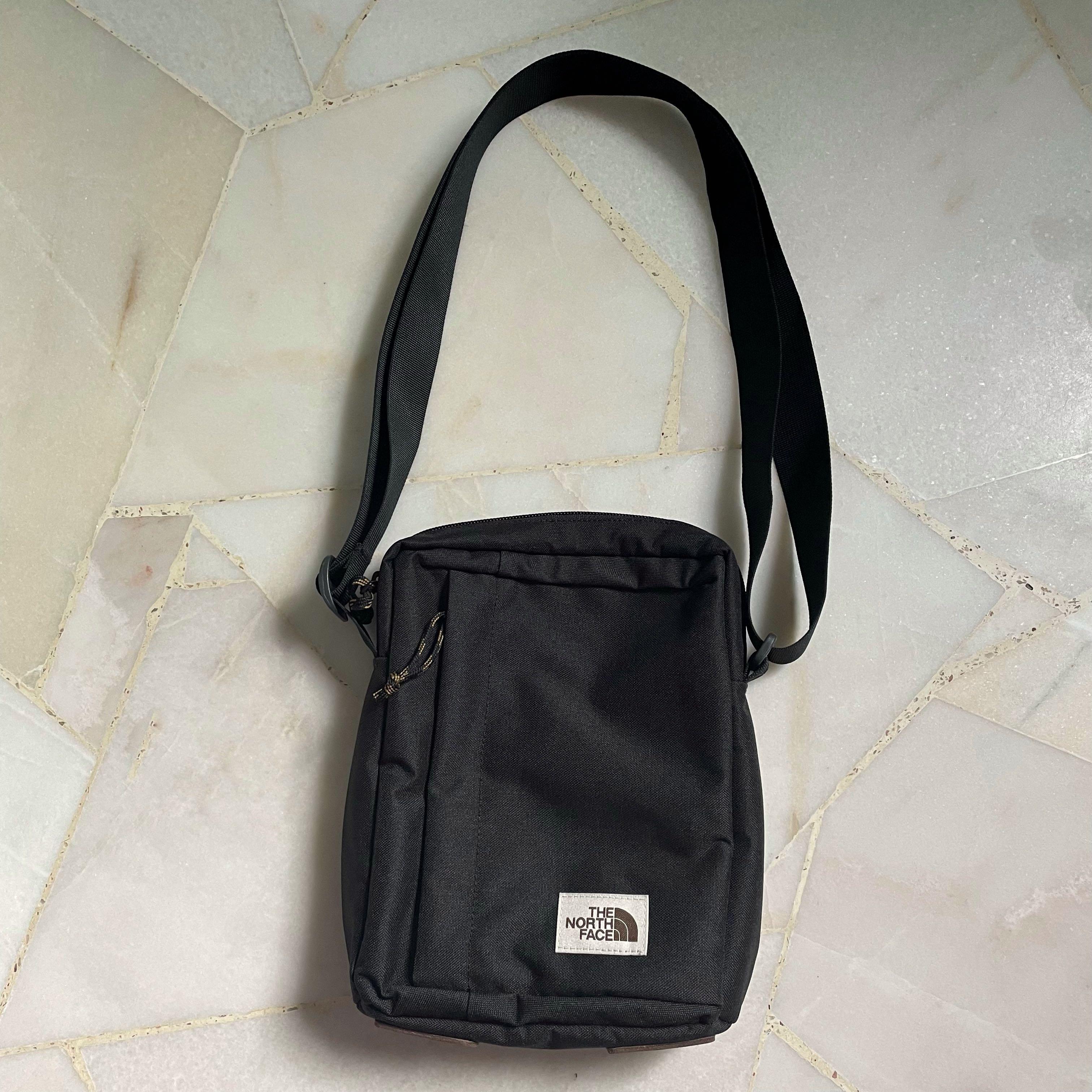Mens crossbody hotsell bag north face