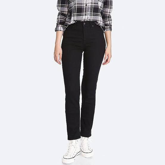 UNIQLO High Rise Slim Straight Jeans (Black JP 61)