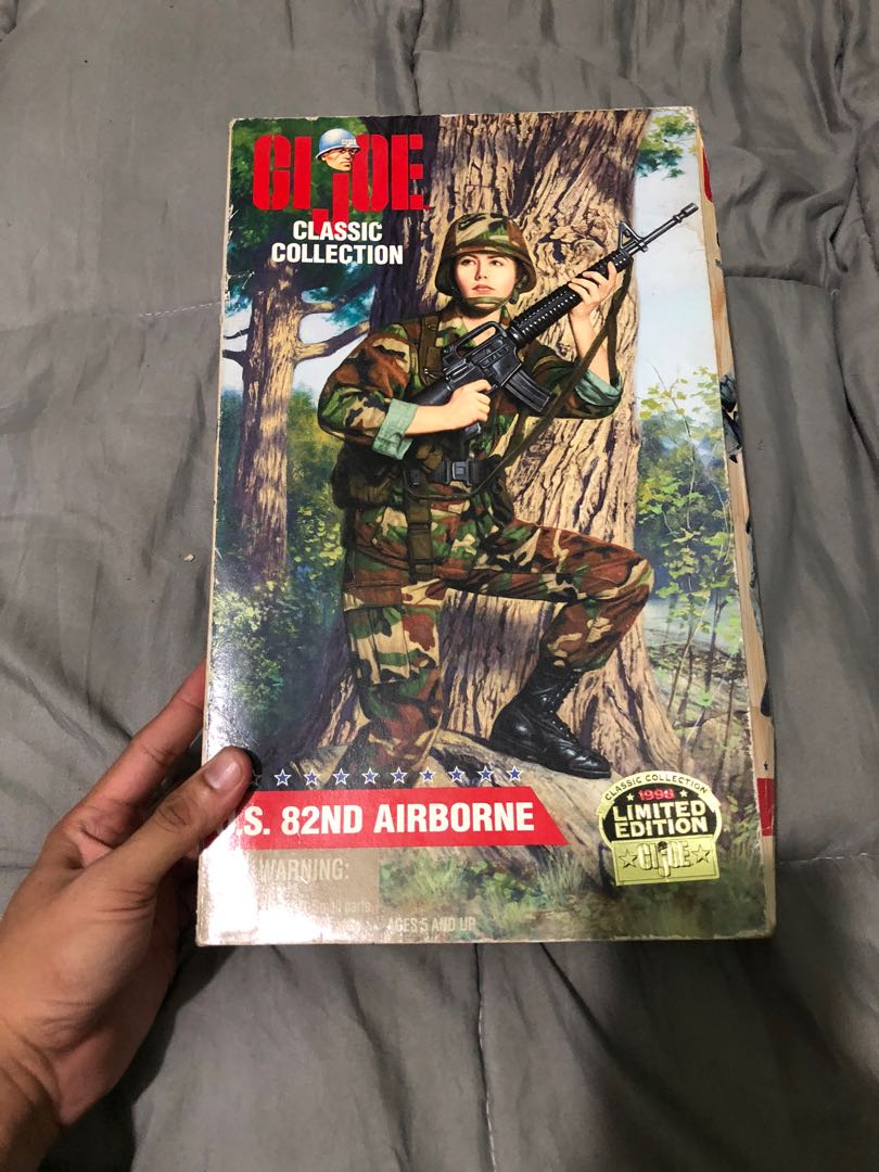 Vintage GI Joe limited edition classic collection airborne figure