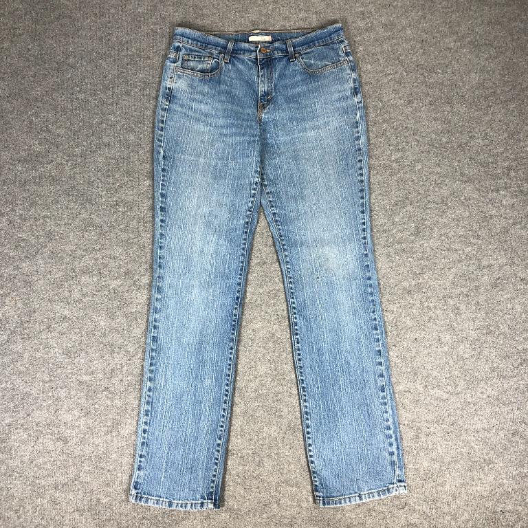 Womens Levis 505 Straight Jeans, Women's Fashion, Bottoms, Jeans & Leggings  on Carousell