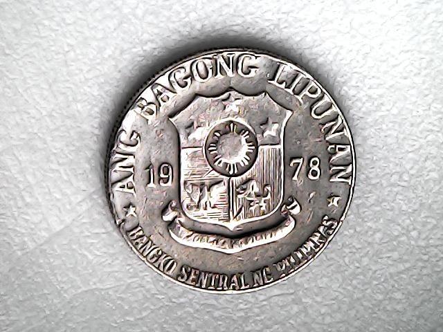 1 Piso 1978 Coin (Category: Currency) located in Pasig City. Submitted by askabel (Listing ID 1168998143, Image 3). Description: 1 Piso 1978 No Mint Mark (Proof Coin) 1978 - 1pc 1979 - 1pc 1982 - 2pcs hindi naman ako collector.. bka sakaling may naghahanap sa inyo ng ganitong coin. nakikita ko lang sa youtube at Lazada mga coins na pwede pala ibenta. nagkataon na meron ako... so ikaw na bahala sakin boss sa presyo.. basta happy tayo pareho :-) .