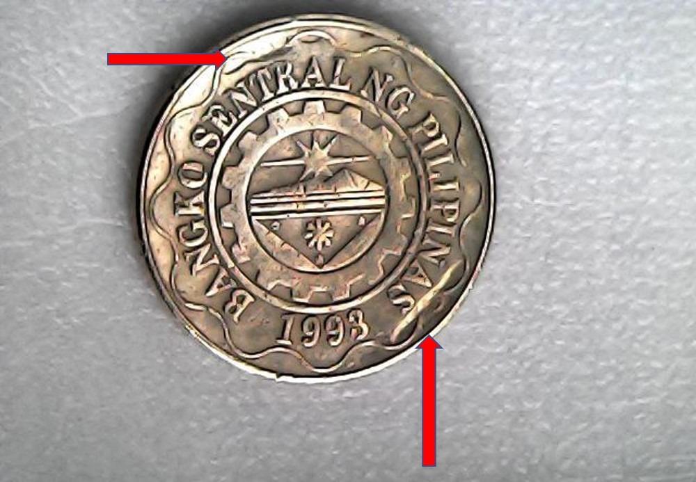 5 Piso Error Coin (Category: Currency) located in Pasig City. Submitted by askabel (Listing ID 1169002040, Image 3). Description: dko alam tawag sa ganyang error.. kita naman sa pics.. 4 pcs po yan na ibat iba error.. 2017, 2005, 1997 hindi naman ako collector.. bka sakaling may naghahanap sa inyo ng ganitong coin. nakikita ko lang sa youtube at Lazada mga coins na pwede pala ibenta. nagkataon na meron ako.. so ikaw na bahala sakin boss sa presyo