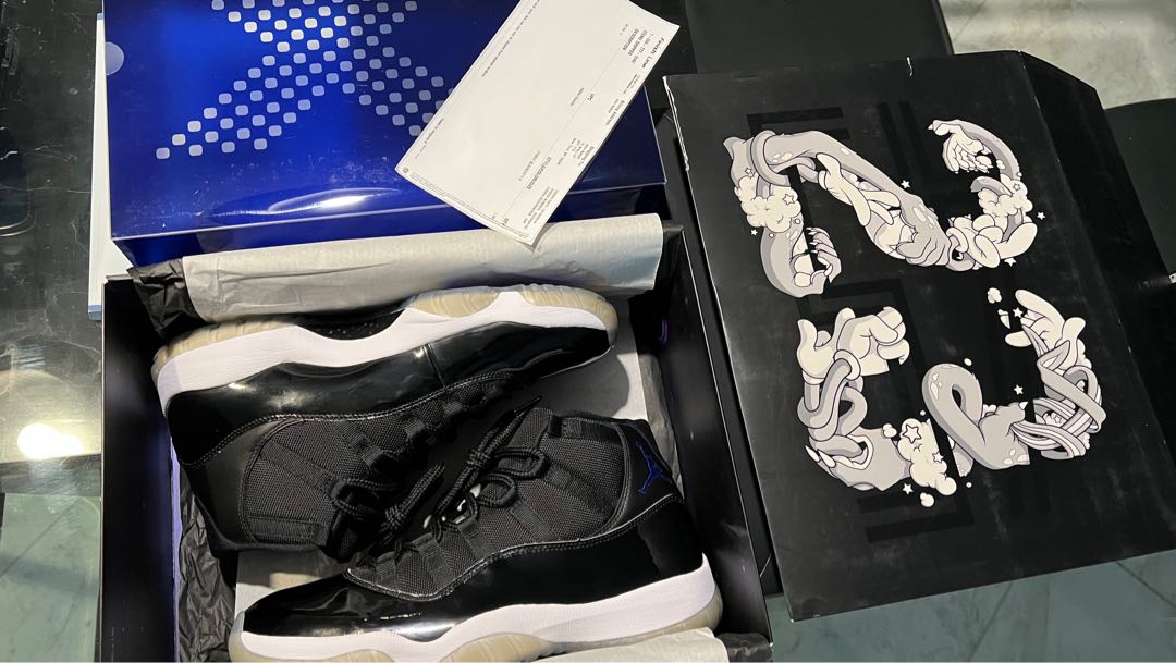Jordan 11 hotsell space jam 2019