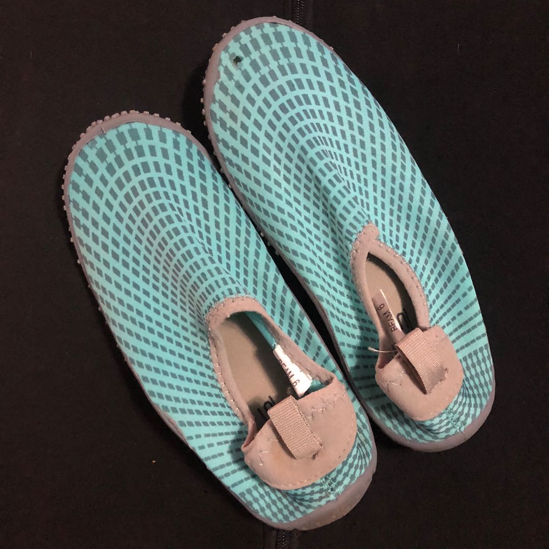 Aqua Shoes, Women's Fashion, Activewear on Carousell