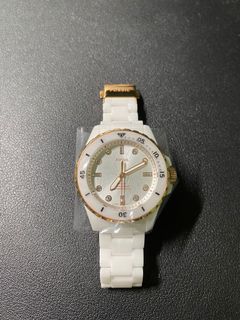 White ceramic watch best sale fossil
