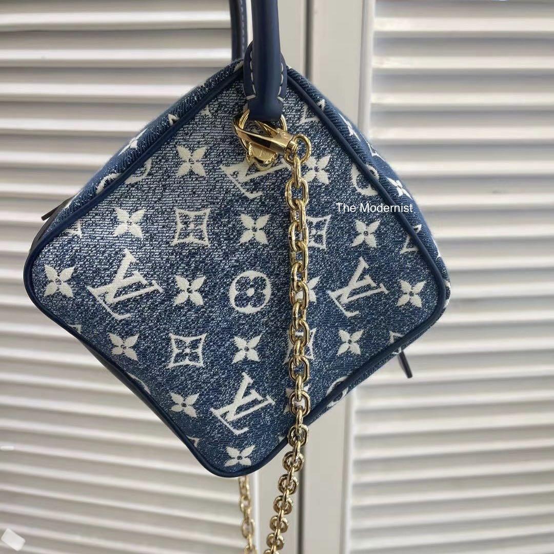 LV square bag, Luxury, Bags & Wallets on Carousell