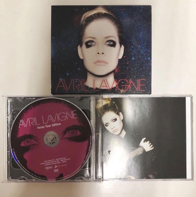 Avril Lavigne Asian Tour Edition CD&DVD, 興趣及遊戲, 音樂樂器 & 配件, 音樂與媒體 CD 及