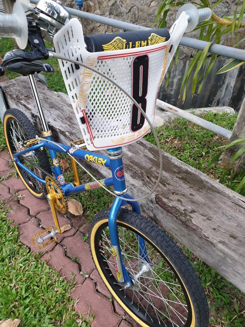 BMX GT Old school 1981 Hobbies Toys Collectibles Memorabilia Vintage Collectibles on Carousell