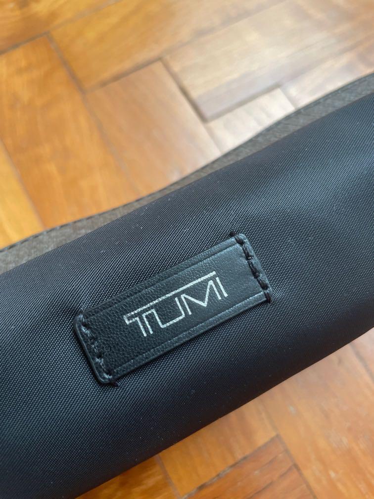 Tumi electronics store