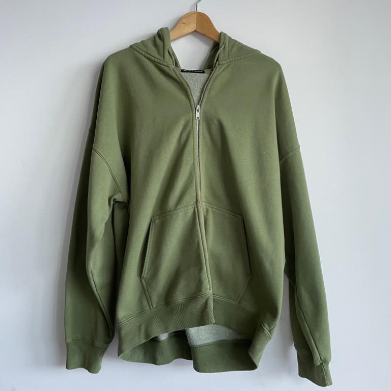 Brandy melville green christy hoodie, Women's Fashion, Coats, Jackets and  Outerwear on Carousell
