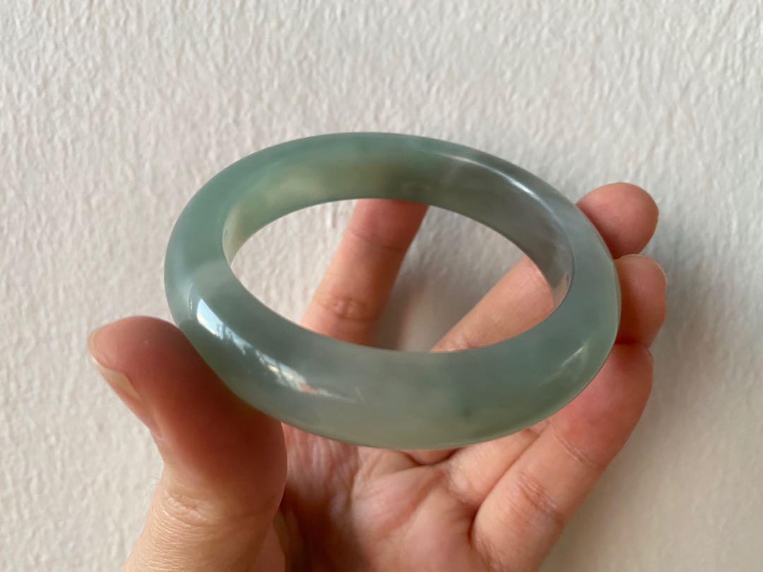 Xiu deals jade bangle