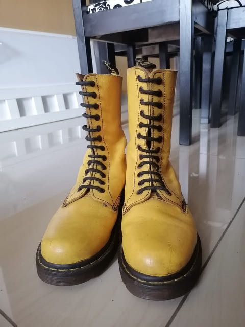 12 hole doc martens online
