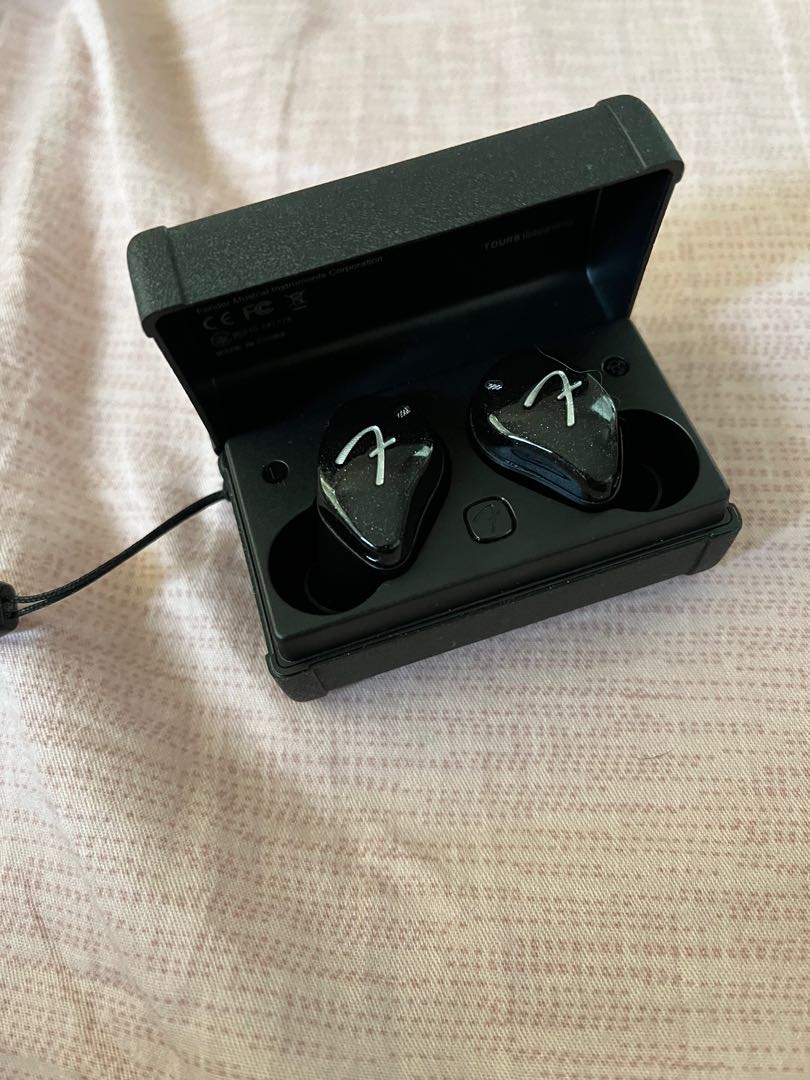 Fender Tour True Wireless Earbuds, 音響器材, 頭戴式/罩耳式耳機 Carousell