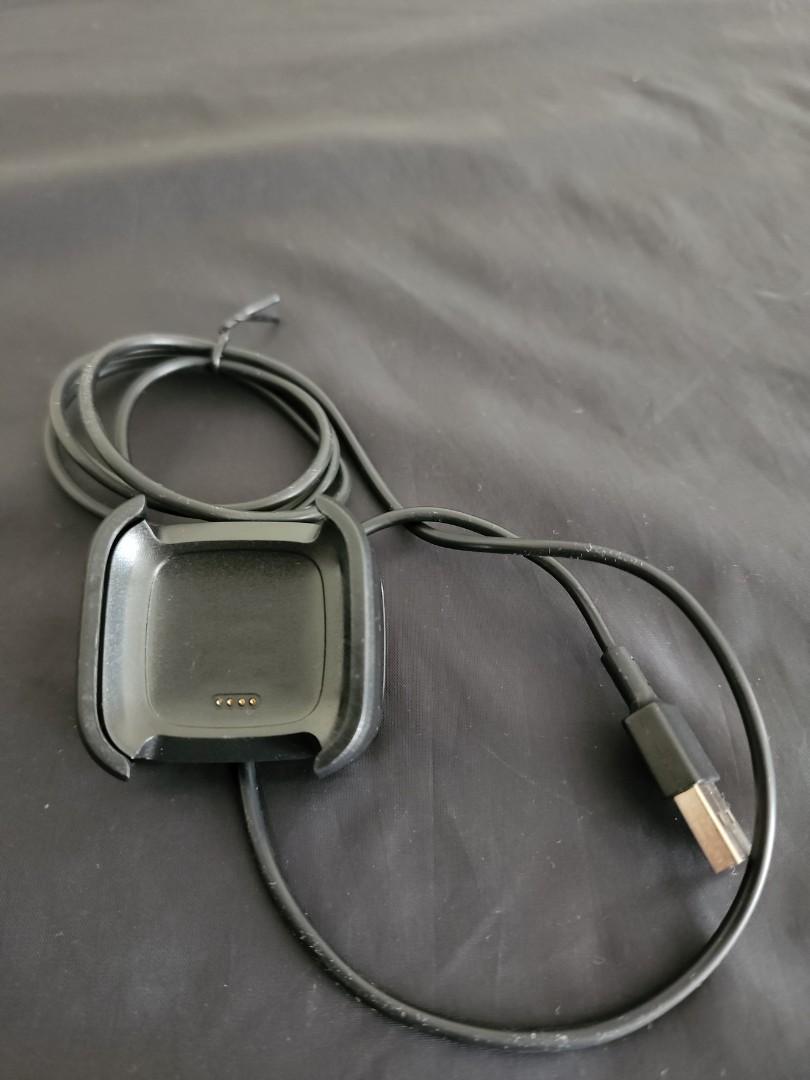 Fitbit Versa 2 Charger, Mobile Phones & Gadgets, Wearables & Smart