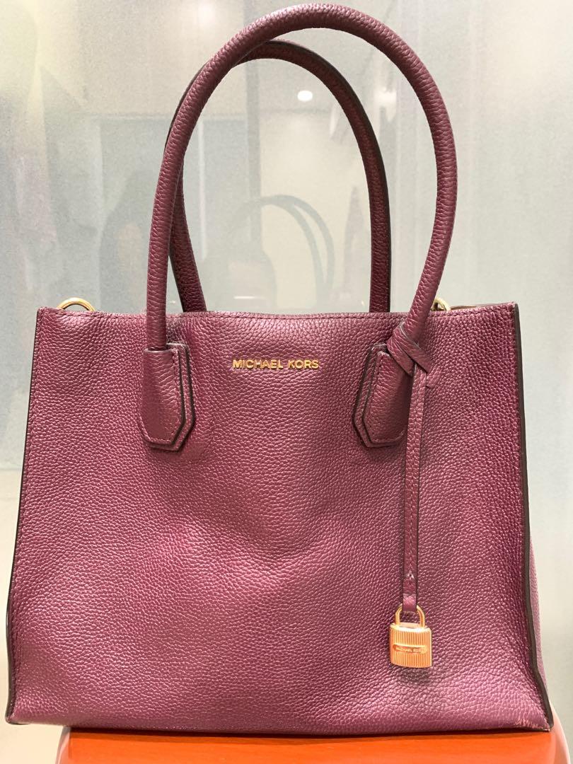 FOR SALE MICHAEL KORS BAG Women s Fashion Bags Wallets Cross