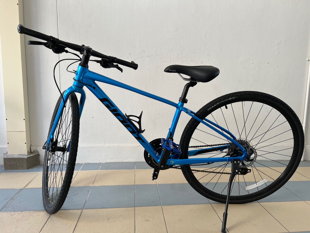 Giant Escape Hybrid Disc Xs Size 3 8 Sports Equipment Bicycles Parts Parts Accessories On Carousell