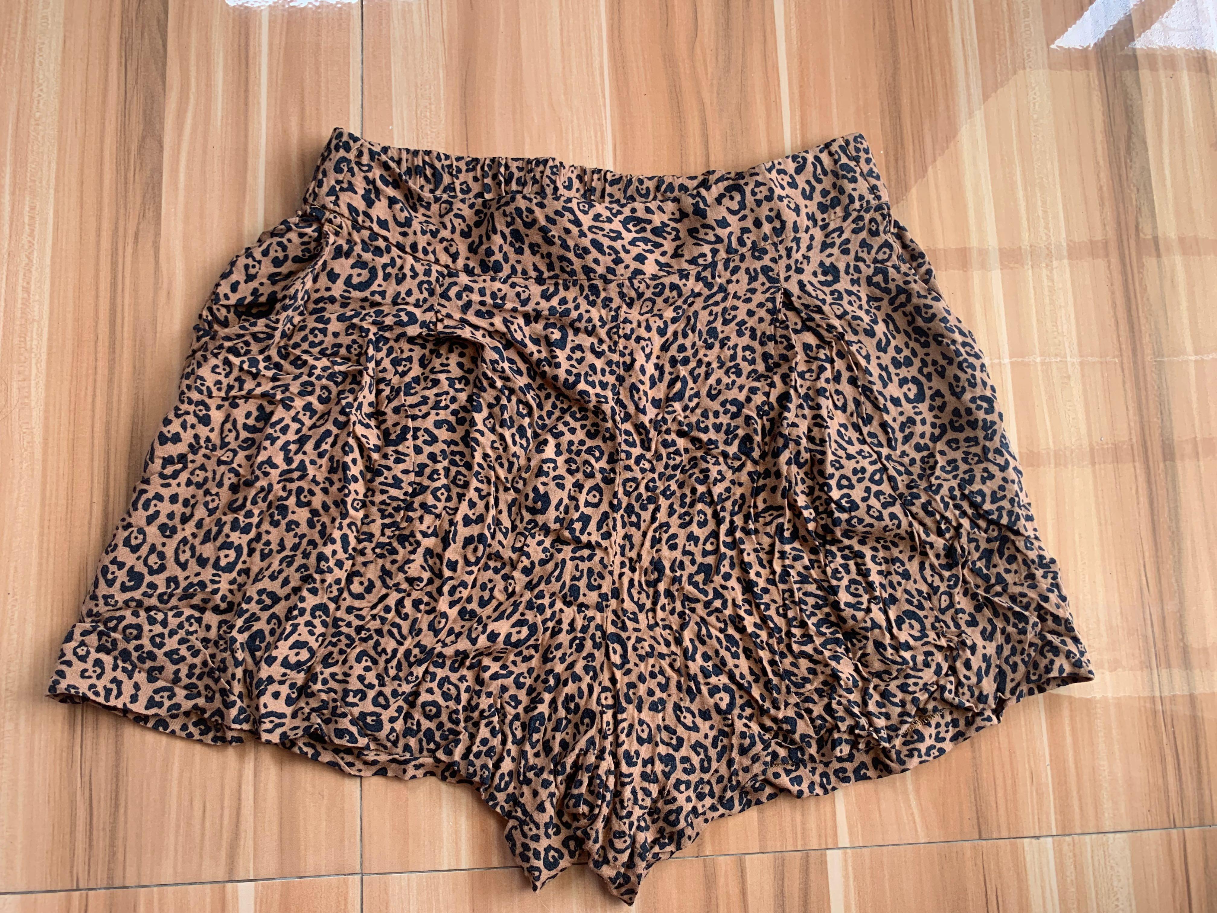 H M leopard print shorts Women s Fashion Bottoms Shorts on Carousell