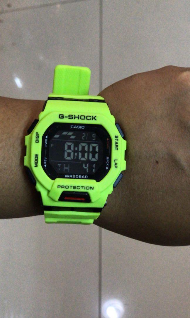 Jam Gshock digital warna hijau stabilo terbaru