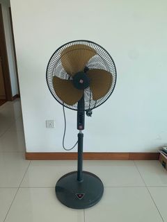 (Category: ) located in . Submitted by SGx07 (Listing ID 1168862191, Image 1). Description: .