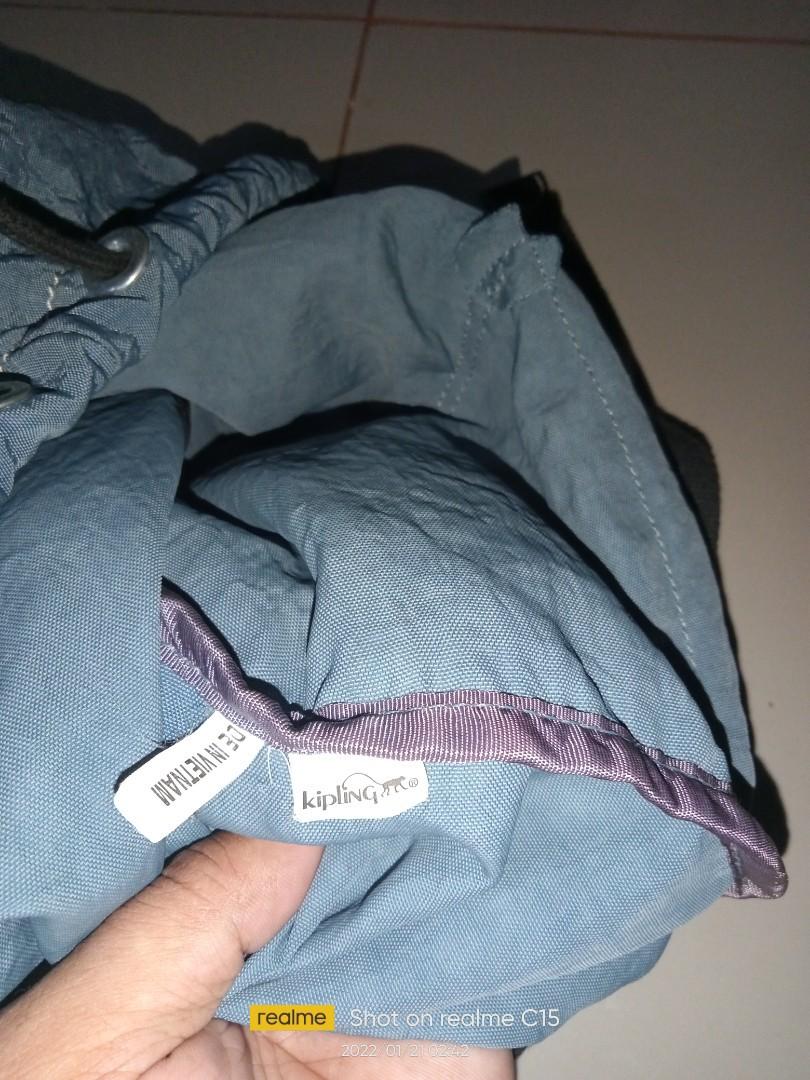 Kipling (Category: Backpacks) located in Santa Cruz. Submitted by repradovanclifford455 (Listing ID 1168945656, Image 3). Description: for sale Kipling bagpack very good condition 675 shipped kangol mini bagpack very good 475shipped.